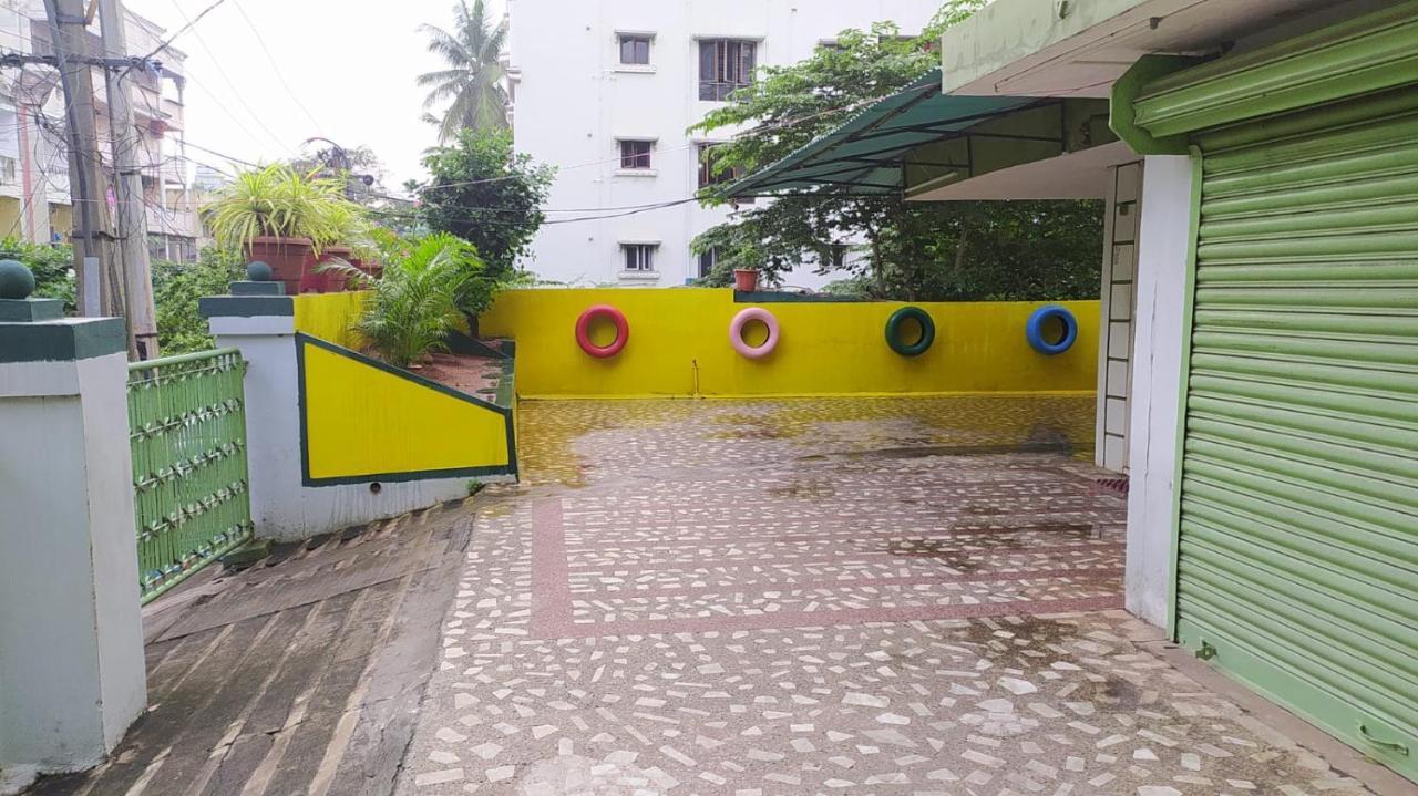 Kushi Homestay Guest House วิสาขปัตนัม ภายนอก รูปภาพ